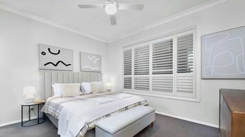 3 bedrooms, desk, iron/ironing board, travel crib