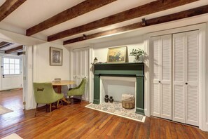 Interior - The Quaint Quarters on Jones, Historic | Quiet (Savannah)