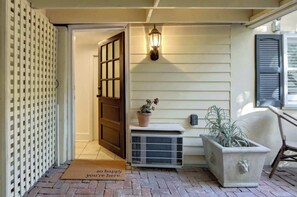 Interior - The Quaint Quarters on Jones, Historic | Quiet (Savannah)