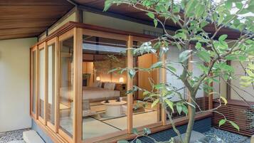 Luxury Villa, 6 Bedrooms, Non Smoking, Garden View | In-room safe, iron/ironing board, free WiFi, bed sheets