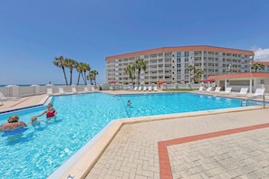 A heated pool - El Matador 453 by Alicia Hollis Rentals Open FREE TICKETS! $300/Day (FORT WALTON BEACH)