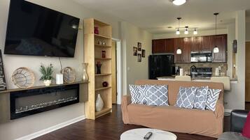 Condo, 2 Bedrooms | Living area | Smart TV, streaming services