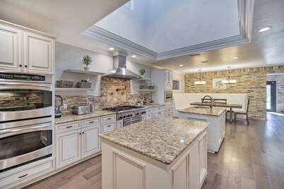 Luxury 6.5 acre Mansion | Heated Pool, Hot Tub, Game Room