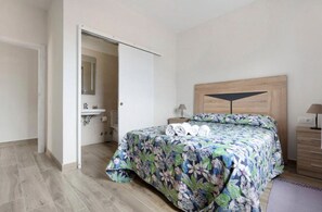 2 bedrooms, free WiFi, bed sheets