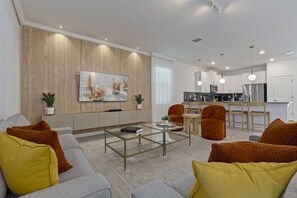 Smart TV, fireplace