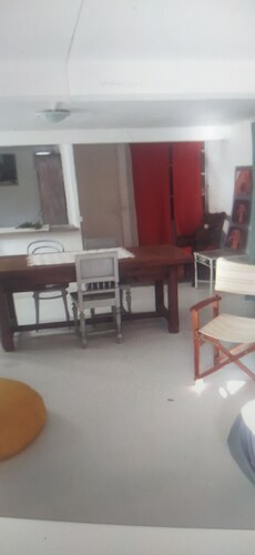 RENTAL - INDEPENDENT APARTMENT ON THE GROUND FLOOR OF A HOUSE.