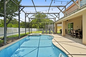 Beheizter Pool