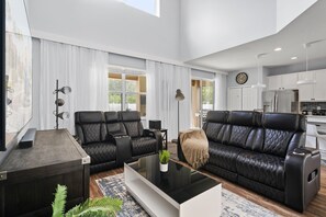 Smart TV, table football - Last Minute Disney! Private Pool, Hot Tub, Game Room & Themed Bedrooms. Book Now! #118651 (Orlando)