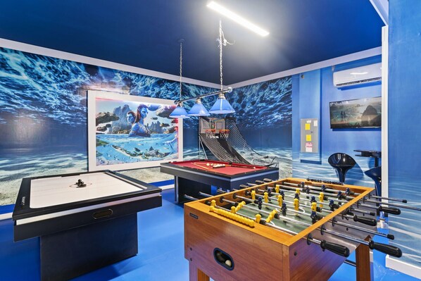 Spielezimmer