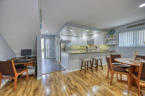 28 Sol Vista Complex - Spacious, Deck, BBQ, Common Pool + GOLF CART