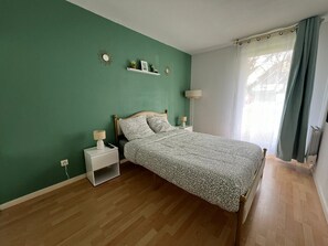 1 bedroom, iron/ironing board, free WiFi, bed sheets