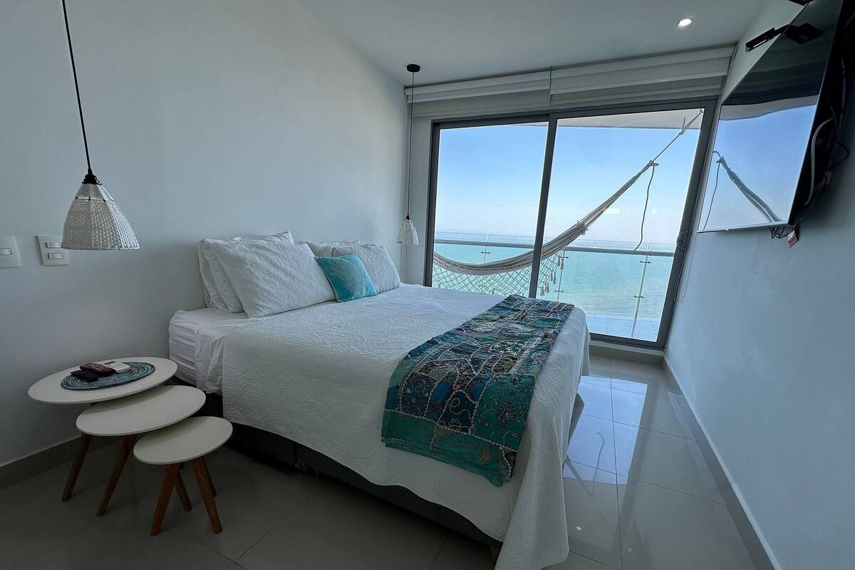 Apartment | 2 bedrooms, blackout drapes, iron/ironing board, free WiFi