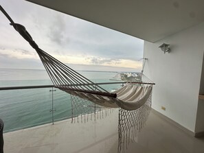 Apartment | 2 bedrooms, individually decorated, individually furnished