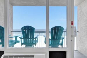 Property grounds - Oceanfront, Balcony & VIEW! (Daytona Beach)