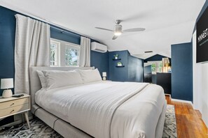 2 habitaciones, escritorio, tabla de planchar con plancha y wifi gratis 