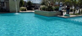 3 Bedroom Private House with Pool 