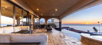 Luxury Ocean Bluff Villa