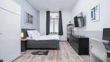 2 Schlafzimmer, Schreibtisch, Bügeleisen/Bügelbrett, kostenloses WLAN