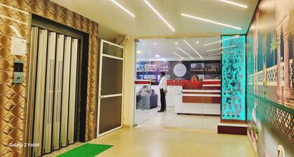 Hotel Sahara Residency