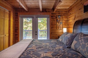 2 bedrooms, desk, free WiFi, bed sheets - *Stunning 2BD Cabin w/ HOT TUB! Games + Fire Pit!* (Sevierville)