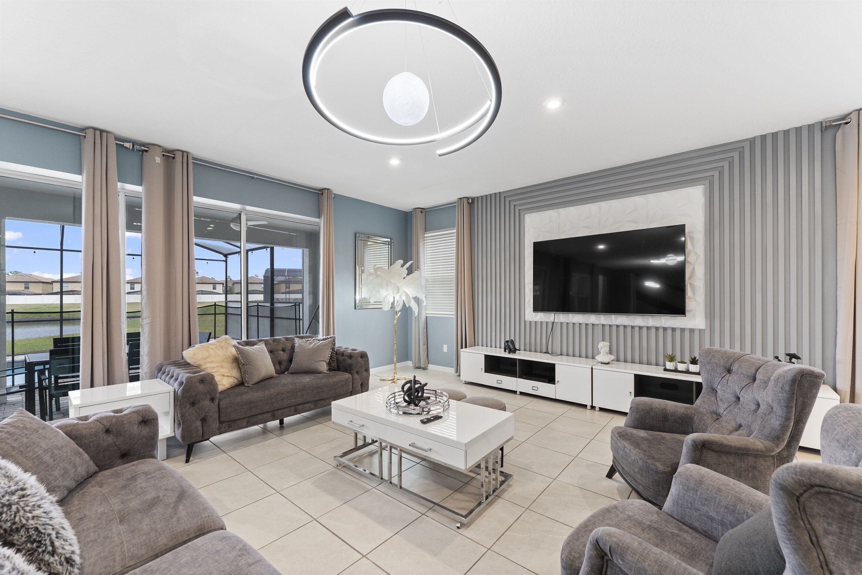 Smart TV, videojuegos, libros