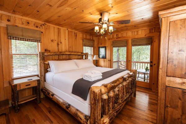 3 bedrooms, free WiFi, bed sheets