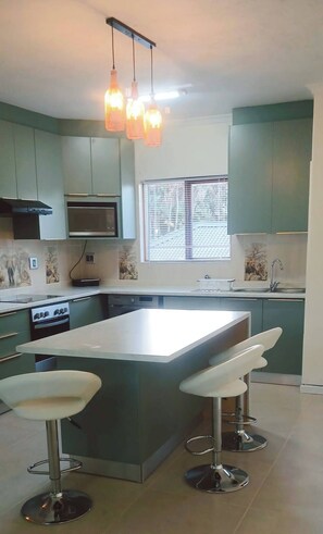 Apartamento, 3 habitaciones | Interior