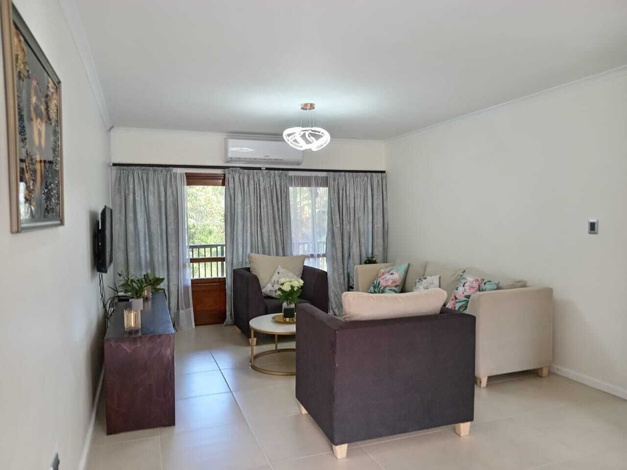 Apartment, 3 Bedrooms | Living room