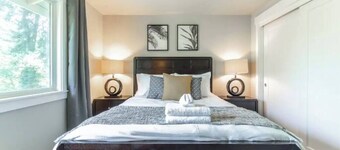 5 bed/3 bath with Game Room!