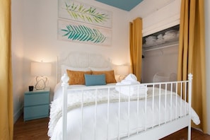 1 bedroom, iron/ironing board, WiFi, bed sheets