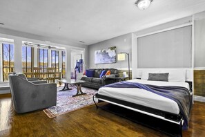 2 Schlafzimmer, Schreibtisch, Bügeleisen/Bügelbrett, Reisekinderbett