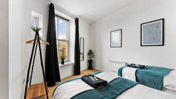 2 bedrooms, iron/ironing board, Internet, bed sheets