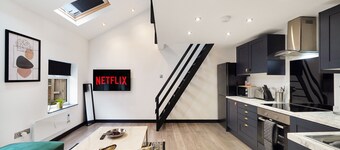 Elegant Yorkshire Abode - Great Location - Sleeps 19