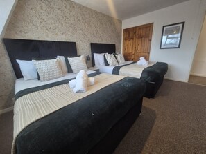 Unclassified image, 3 of 35, button