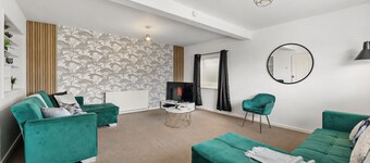 Large Bristol House - Games room - Parking