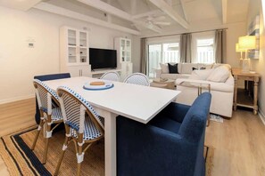 Smart TV, offices