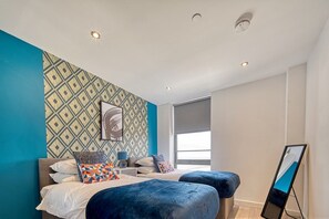 2 bedrooms, iron/ironing board, Internet, bed sheets