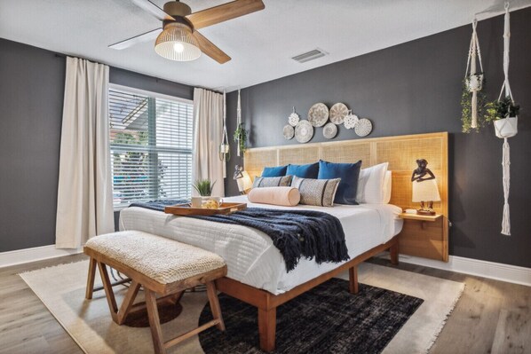 4 室のベッドルーム、アイロン / アイロン台、旅行用ベビーベッド、WiFi (無料)