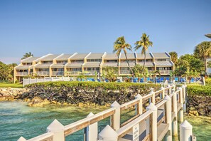 Exterior - Clean & Comfortable Multi-level Oceanfront Townhouse (Key Colony Beach)