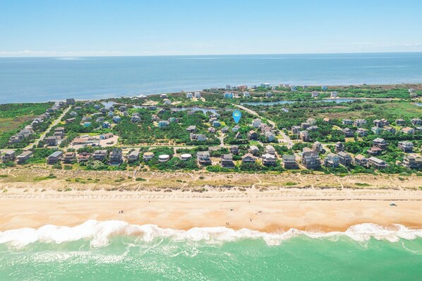 Beach - Charming beach house on Hatteras Island, just a short distance to the beach! (Avon)