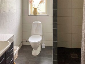 House | Bathroom - 5 Person Holiday Home in Tranas-by Traum (Tranas)