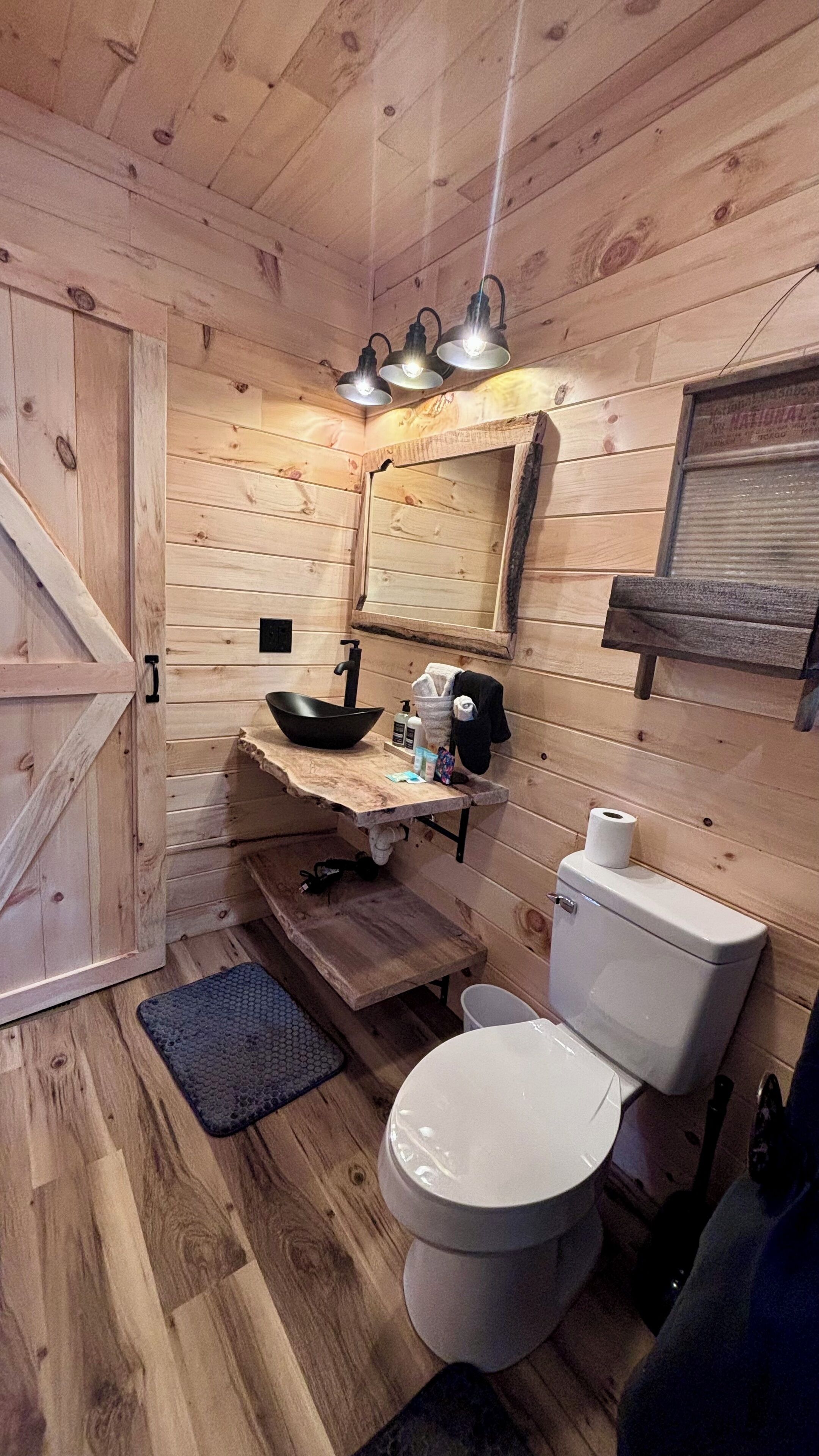 Shower, hair dryer, towels, toilet paper