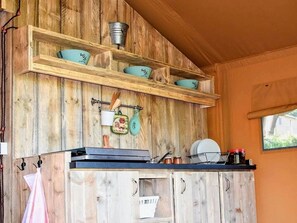 Tent | Private kitchen - Glamping in Italy Near Adriatic Beaches (Lapedona)