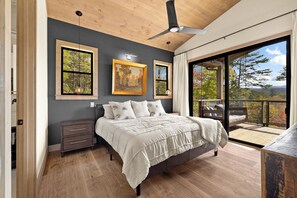 4 Schlafzimmer, Bügeleisen/Bügelbrett, kostenloses WLAN, Bettwäsche