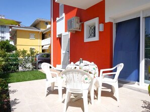 Apartment | Dining - Apartment in Caorle Near Adriatic Beaches (Caorle)