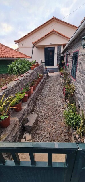 Property grounds - Casa Monte de Paz 1

 (Calheta)