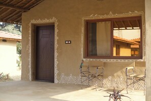 Traditional Double Room, 1 King Bed | Desk, bed sheets - Kumbh Mela Camp67 (Phulpur)