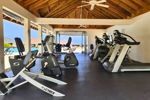 Fitness facility - 3-bedroom house with Wi-Fi, AC, 24 Hr Sec (Priory)