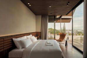 14 bedrooms, free WiFi - Up & Down Villa Bao Bao 4BRs (Da Lat)