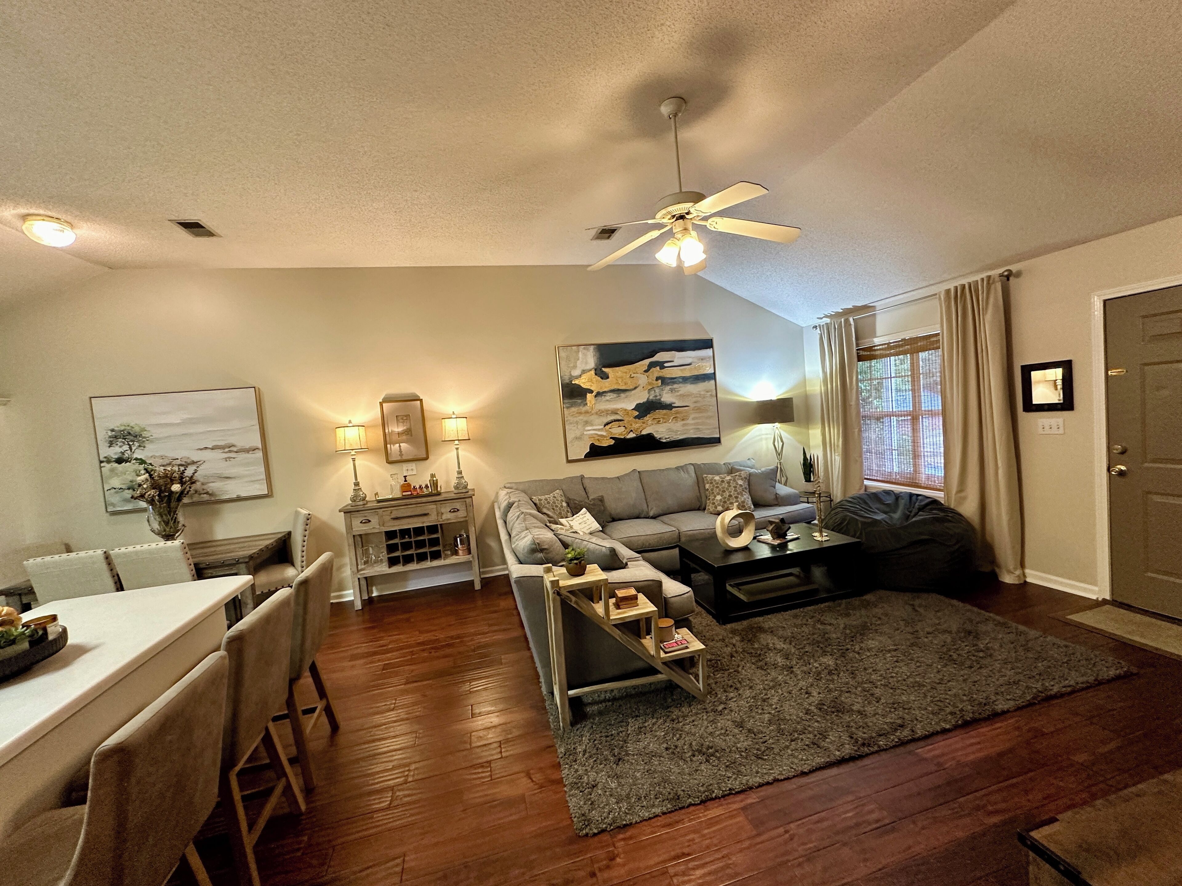 تلفزيون ذكي